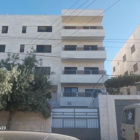 מאדאבה The Place מראה חיצוני תמונה