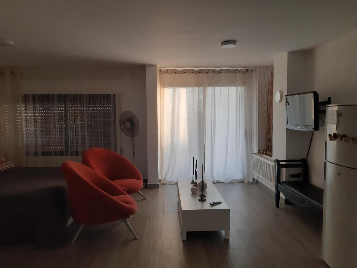 מאדאבה The Place מראה חיצוני תמונה