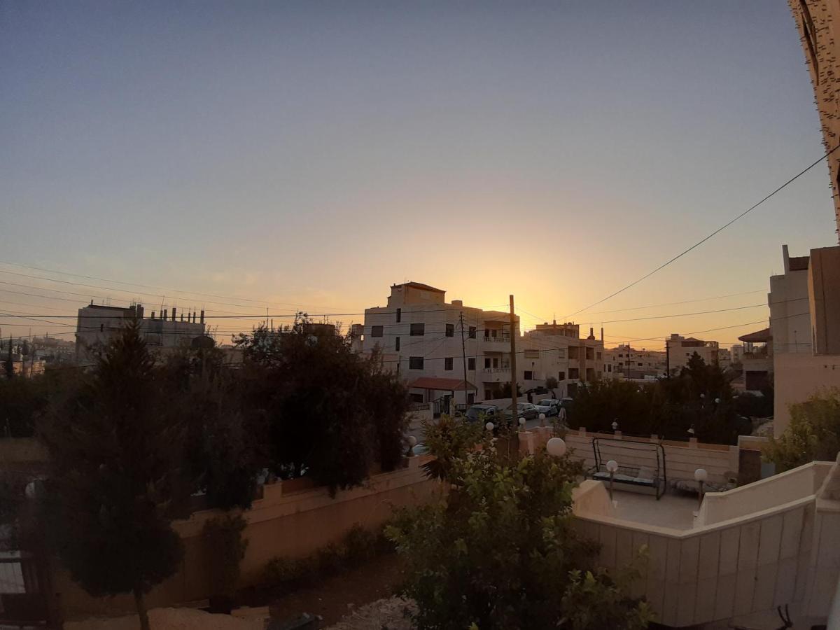 מאדאבה The Place מראה חיצוני תמונה